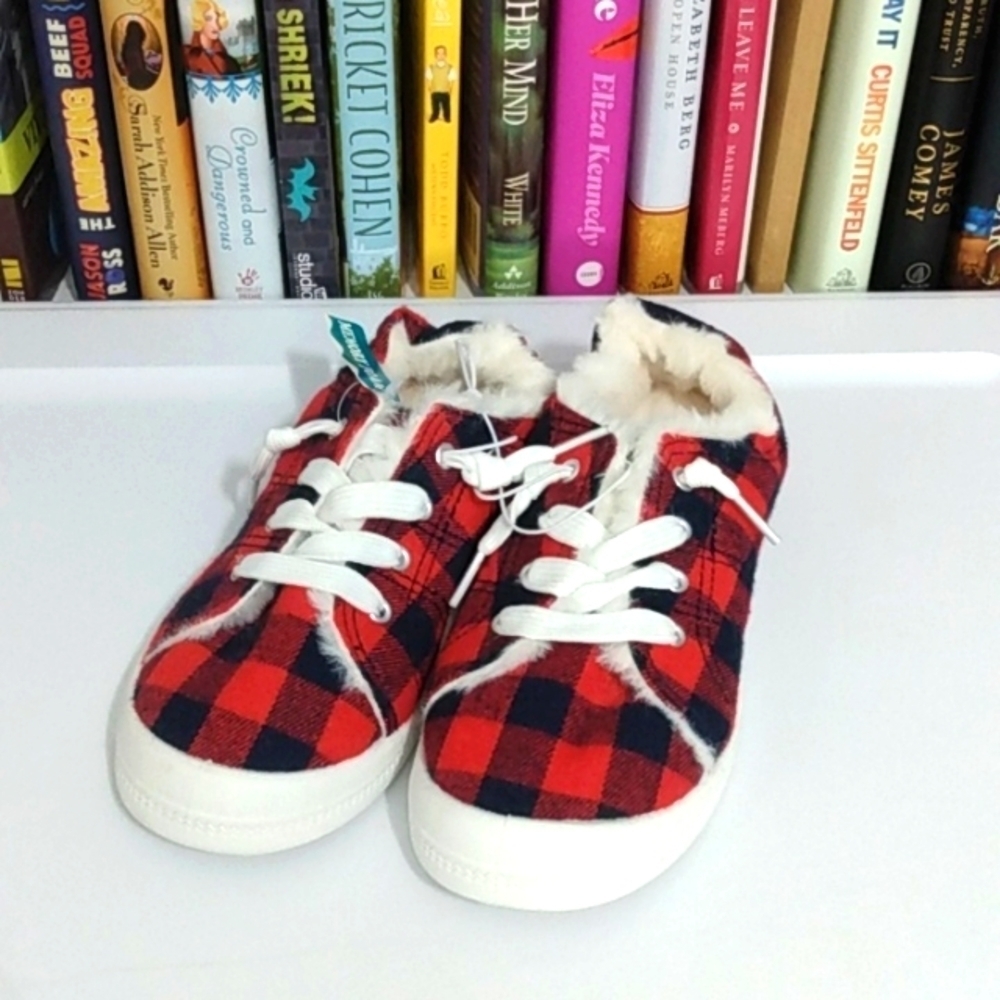 GIGIL GIRL'S PLAID MEMORY FOAM SNEAKERS - Blue Red Plaid - Faux Fur   SIZE 1 NWT